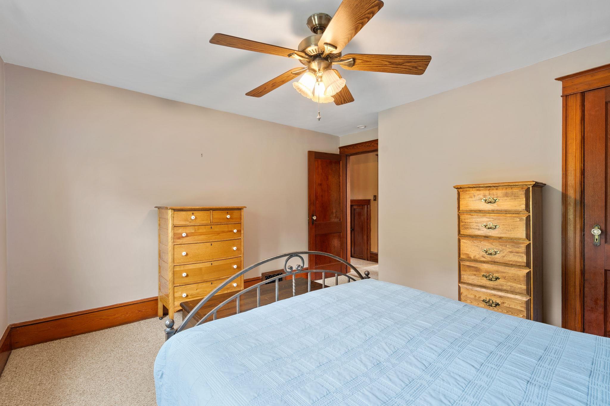 323 Hooker Avenue, Poughkeepsie, New York image 32