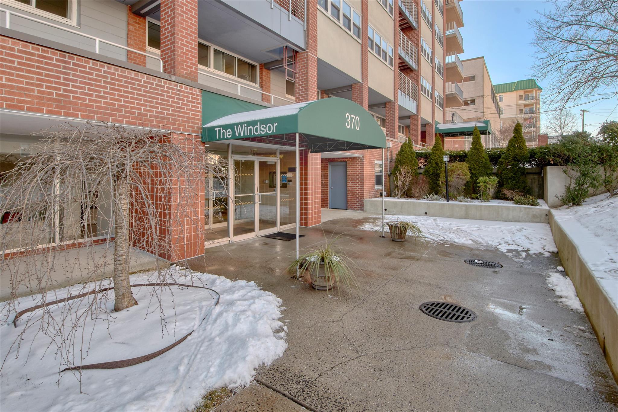 370 Westchester Avenue #6M, Port Chester, New York image 2