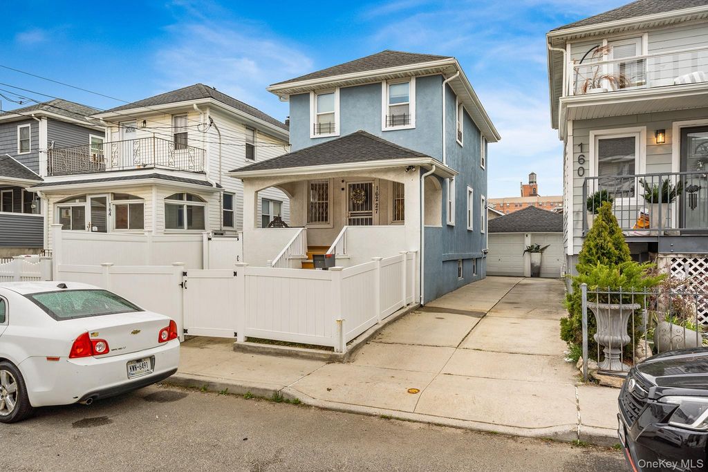 Photo of 162 Beach 27th Street, Far Rockaway, NY 11691 (MLS # 993605)