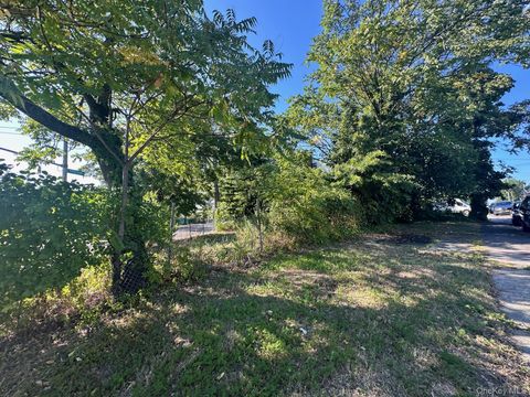 163-69 24 Road Boulevard Whitestone NY 11357