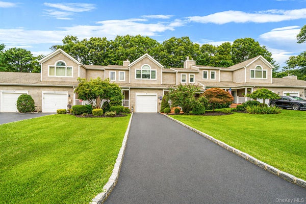 26 KETTLE HOLE RD, MANORVILLE, NY 11949 - Image a13ca55a5ffd8bb4cfeed76bba45d1f4/3497270328