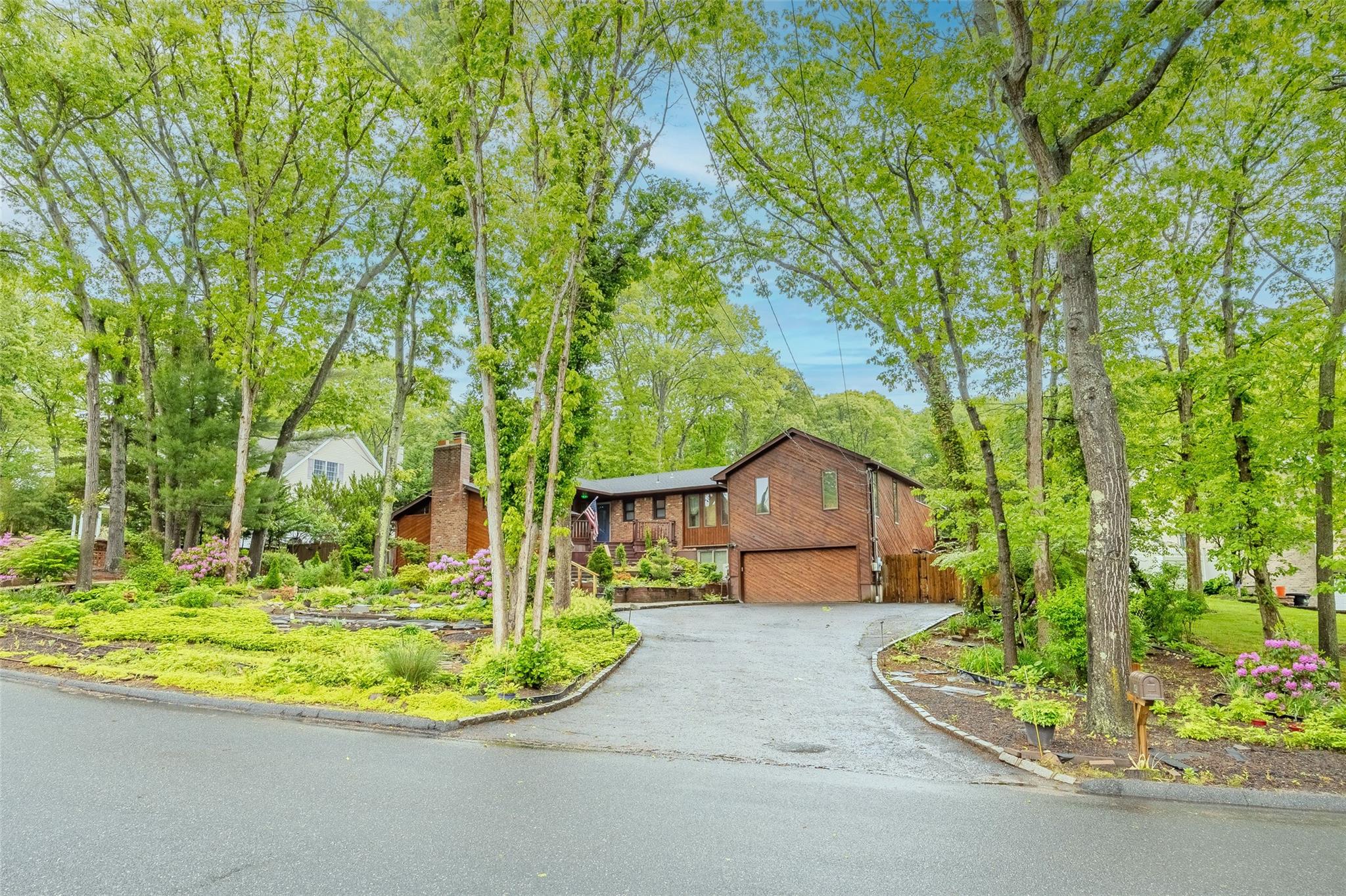 45 Broadview Drive, Commack, New York image 23