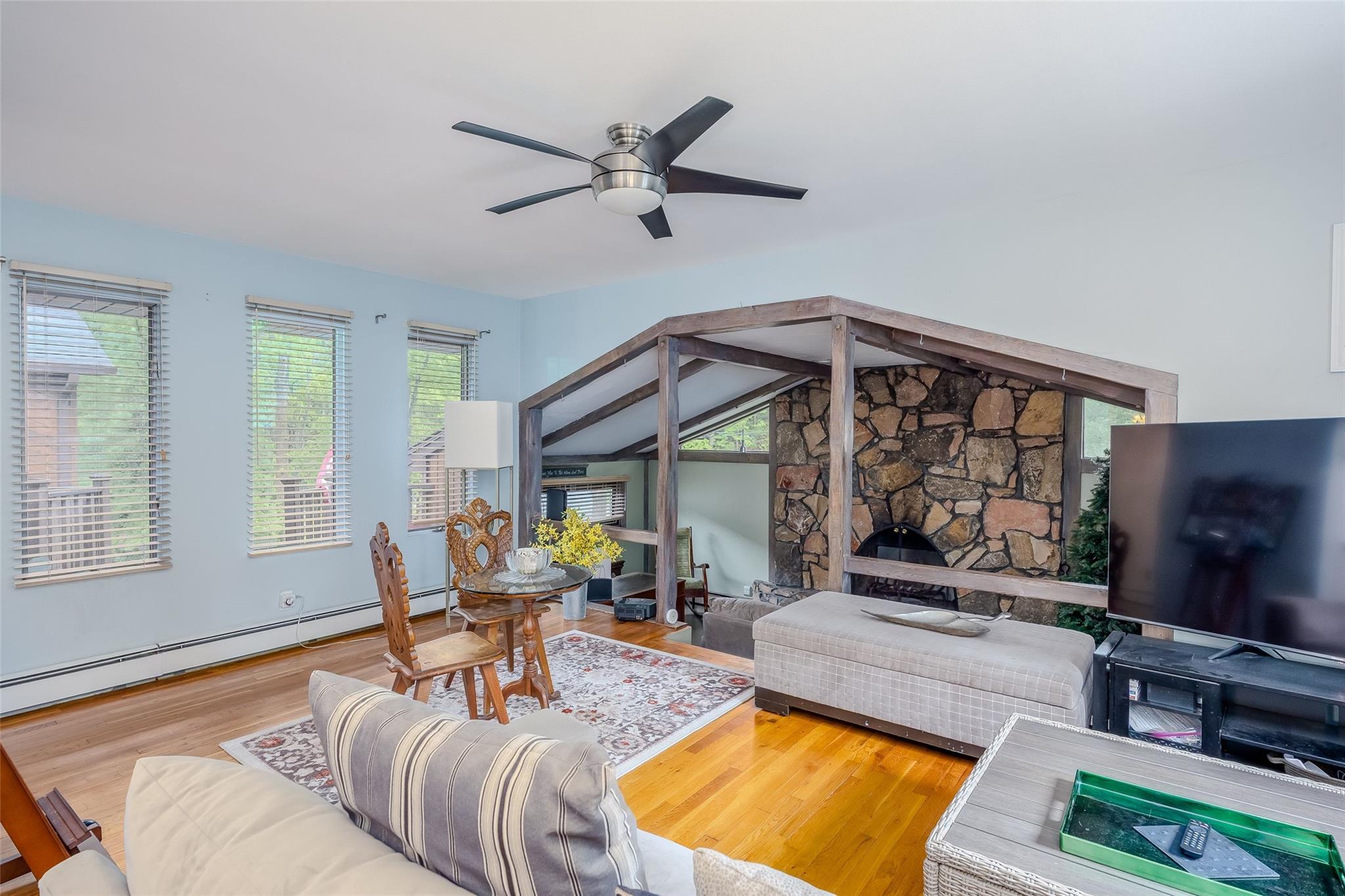 45 Broadview Drive, Commack, New York image 27