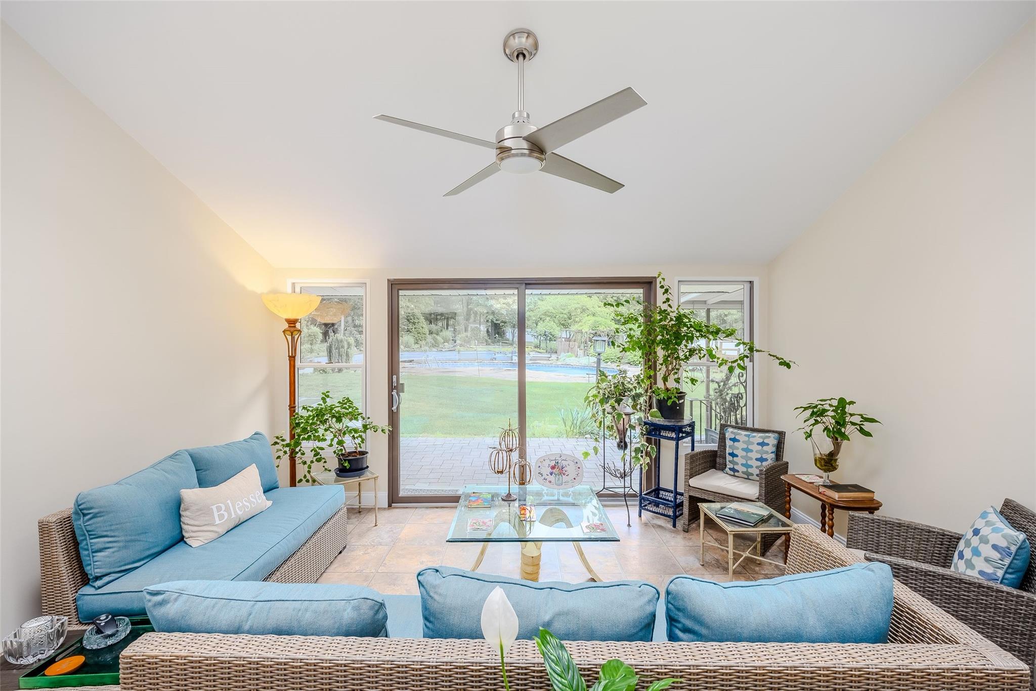 45 Broadview Drive, Commack, New York image 5