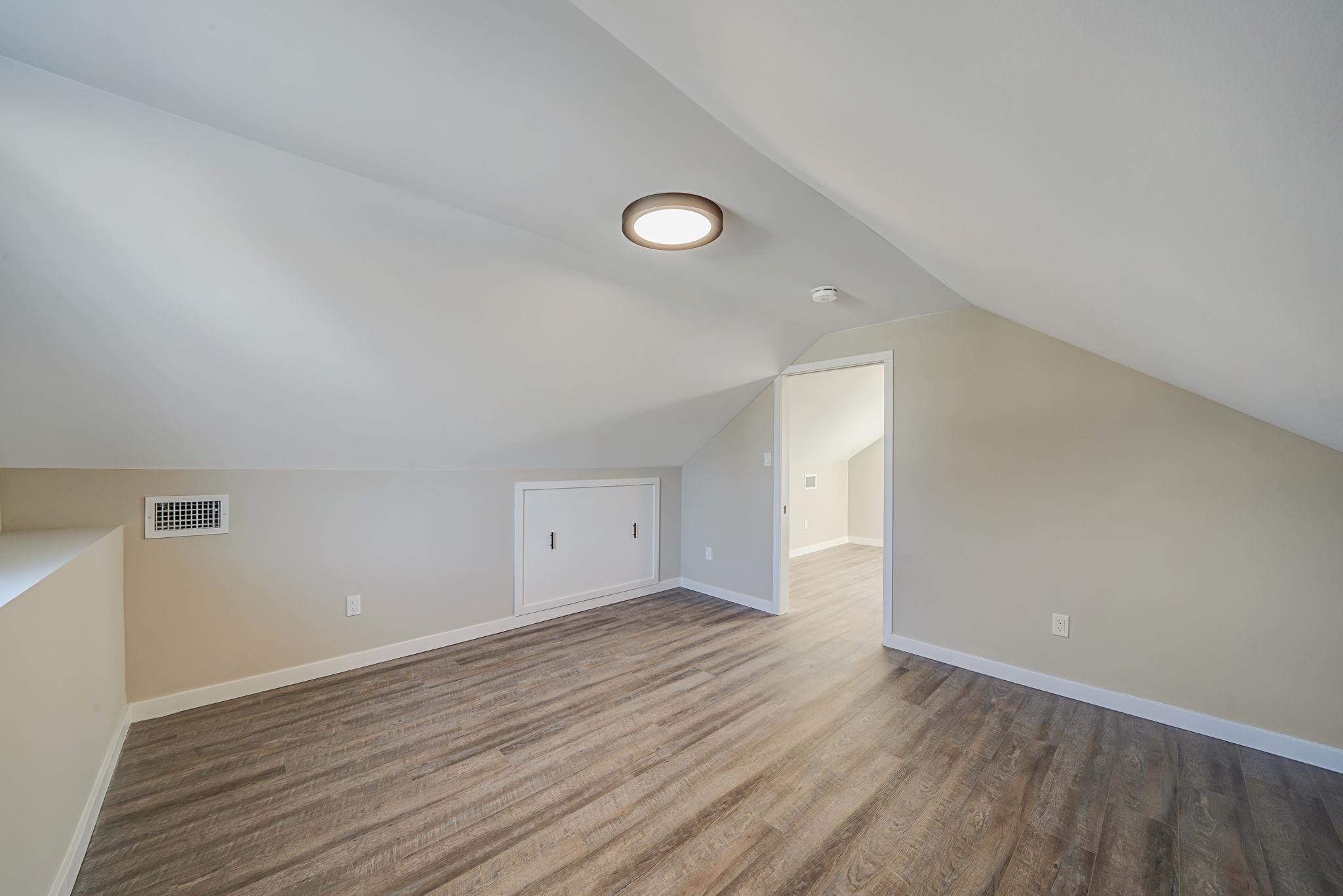 6 Wyandotte Lane, East Islip, New York image 16