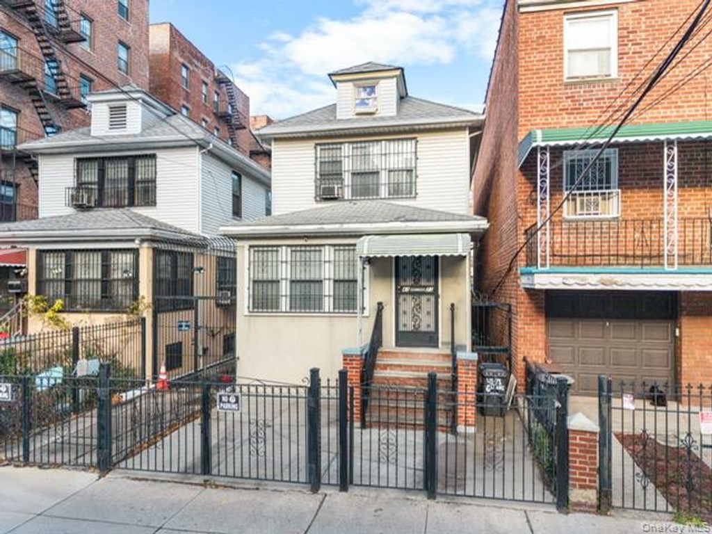 Photo of 41-71 Gleane Street, Elmhurst, NY 11373 (MLS # 941769)