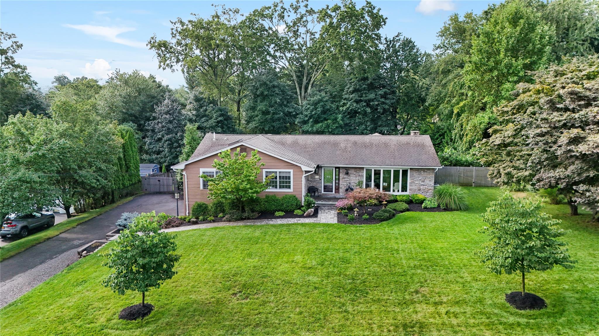 652 Andover Road, Valley Cottage, New York image 2