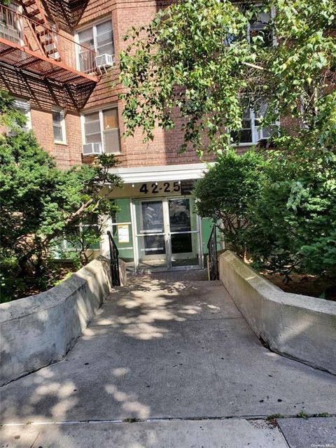 42-25 80 Street Unit 2 L, New York, NY 11373 - MLS#: 834821