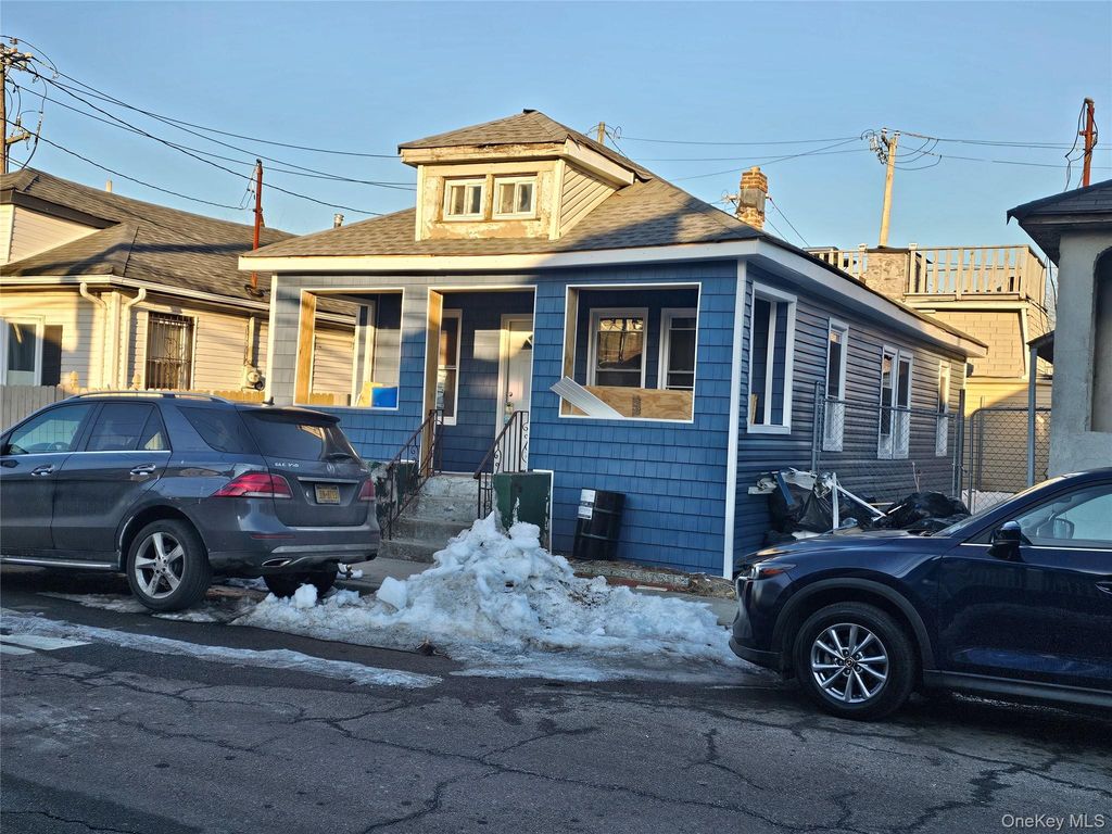 Photo of 194 Beach 25th Street, Far Rockaway, NY 11691 (MLS # 1025580)