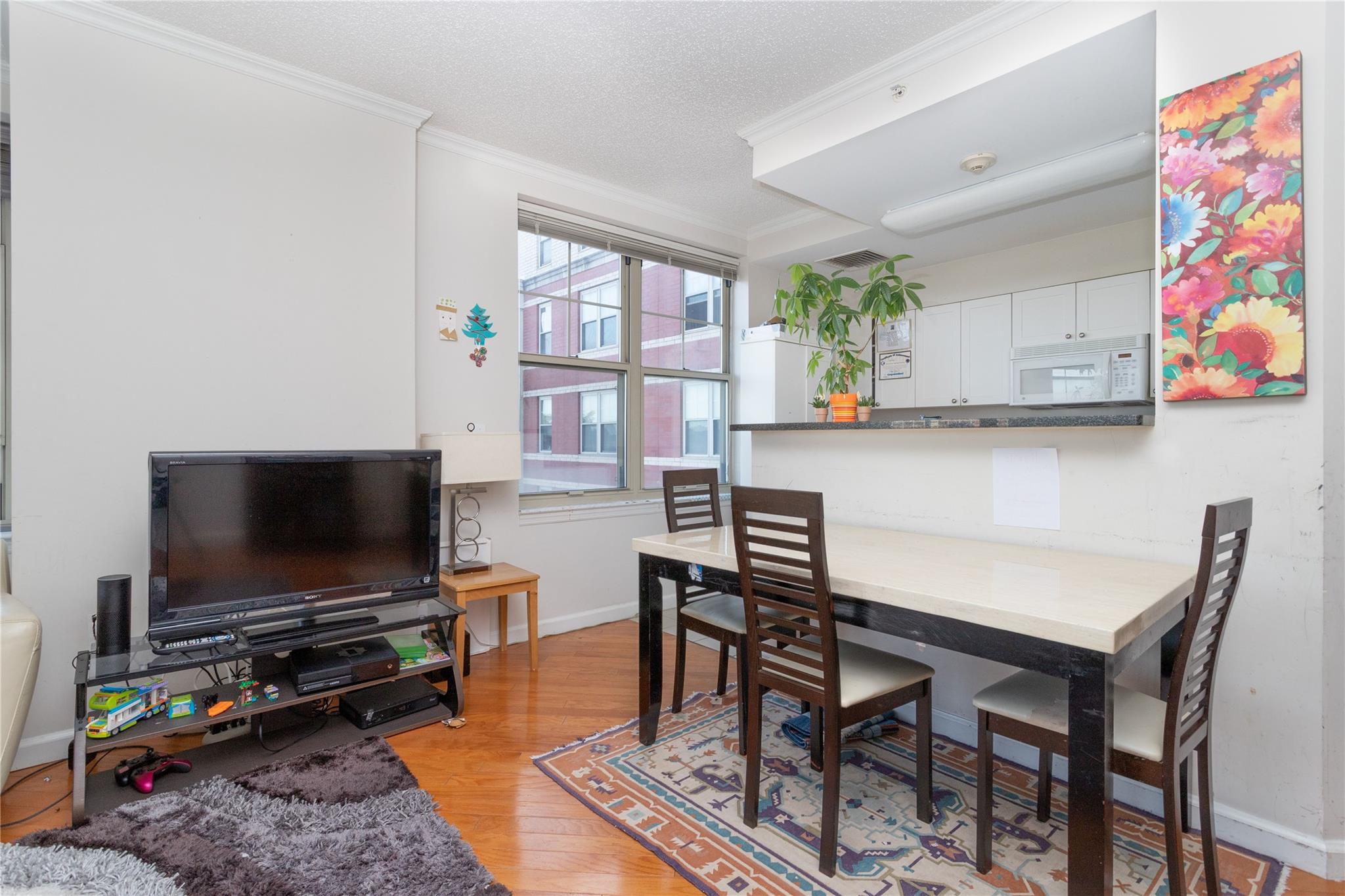 300 Mamaroneck Avenue 632