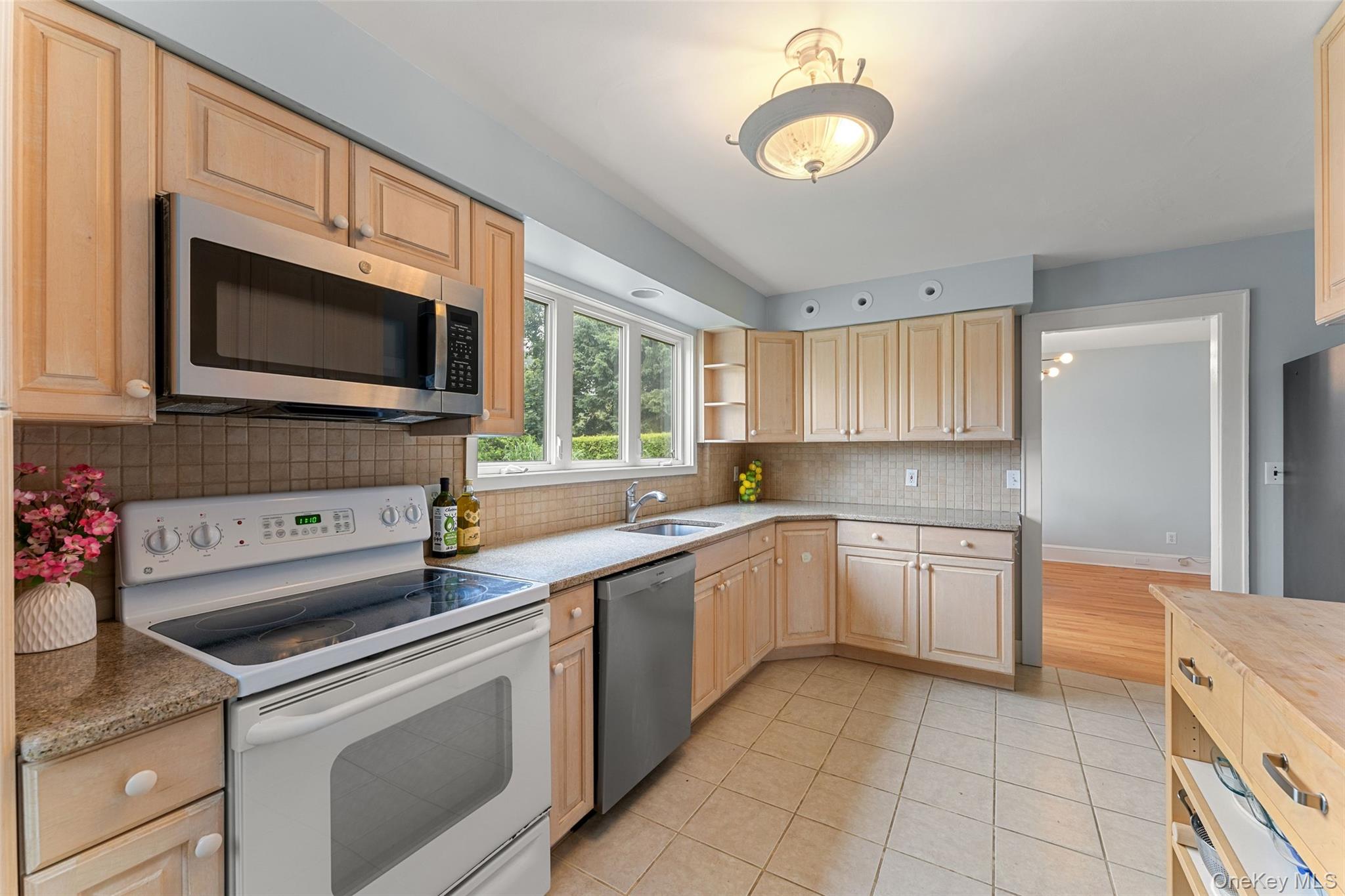 1408 Shelbourne Avenue