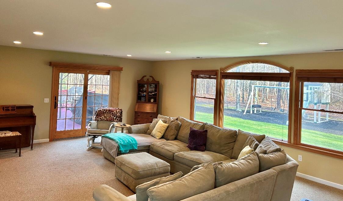 7 Palace Court, Manorville, New York image 28