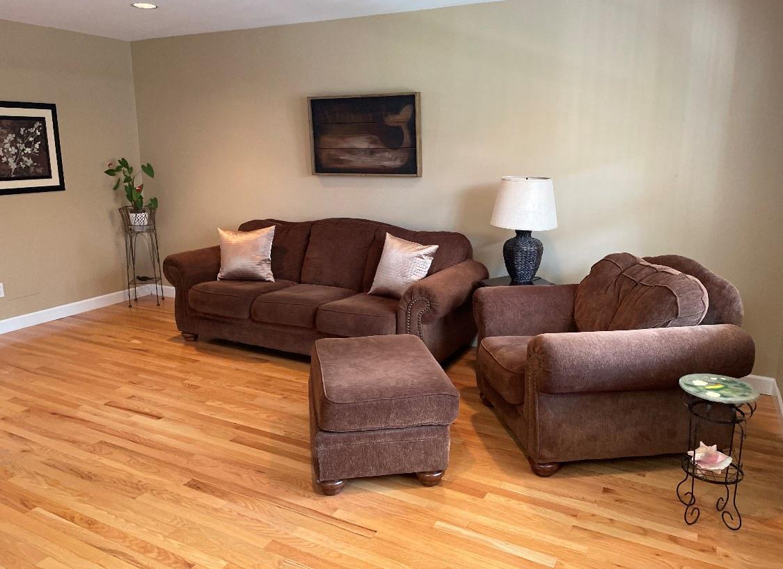 7 Palace Court, Manorville, New York image 24