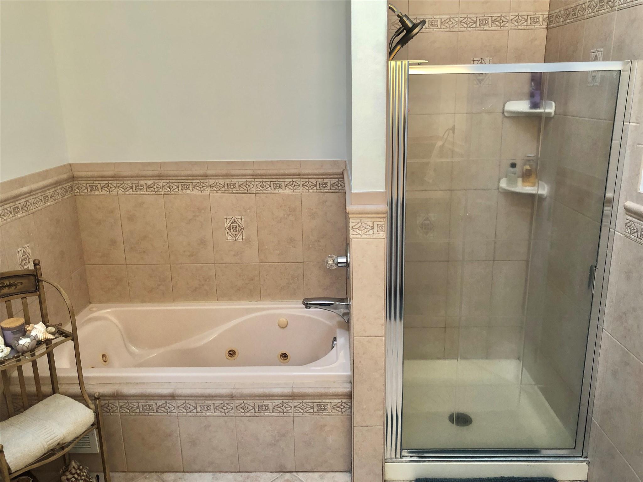 7 Palace Court, Manorville, New York image 34