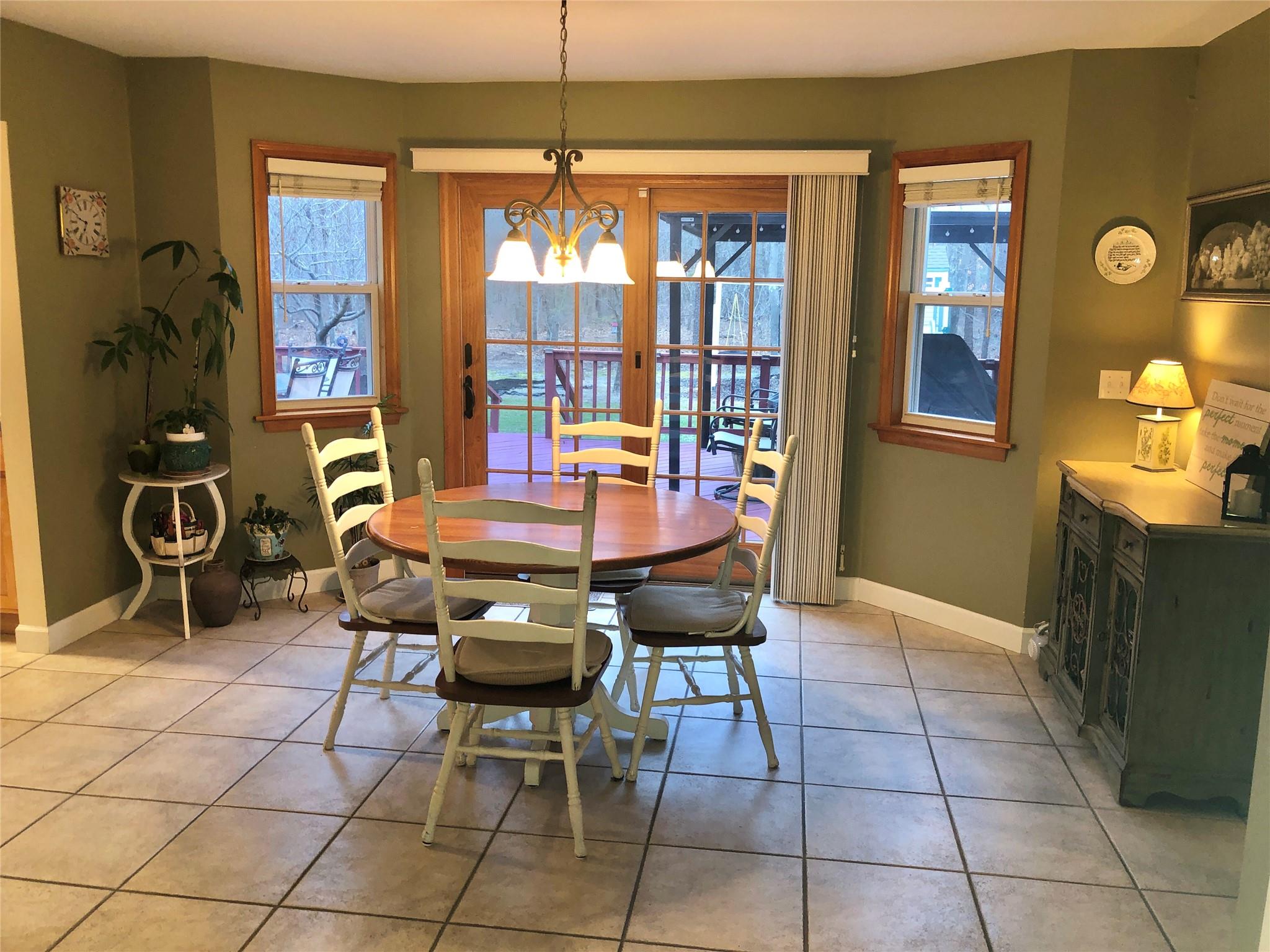 7 Palace Court, Manorville, New York image 22