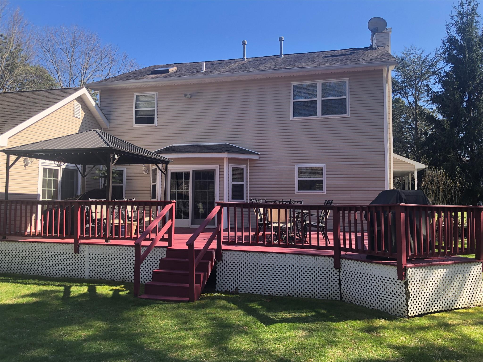 7 Palace Court, Manorville, New York image 8