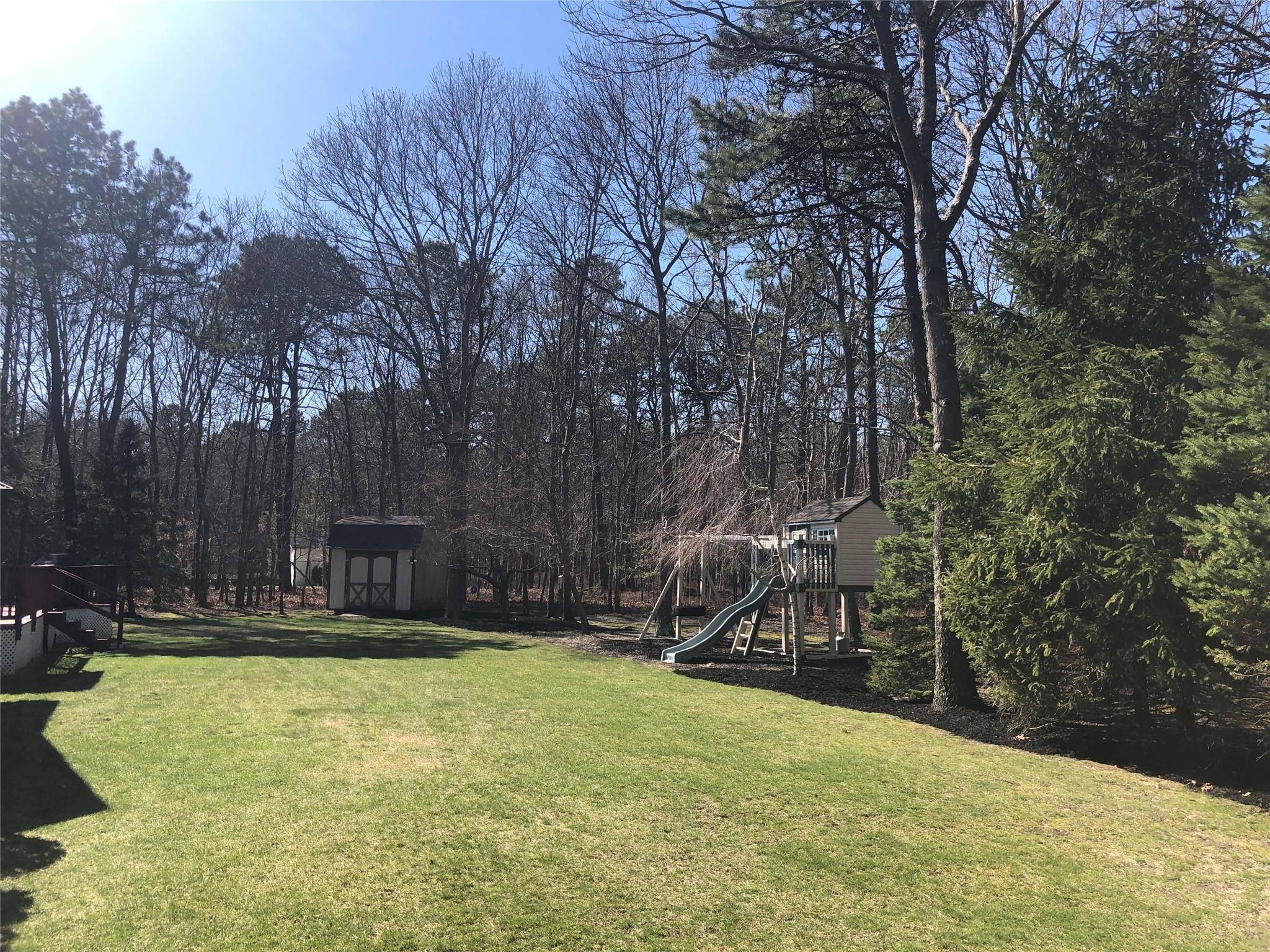 7 Palace Court, Manorville, New York image 13