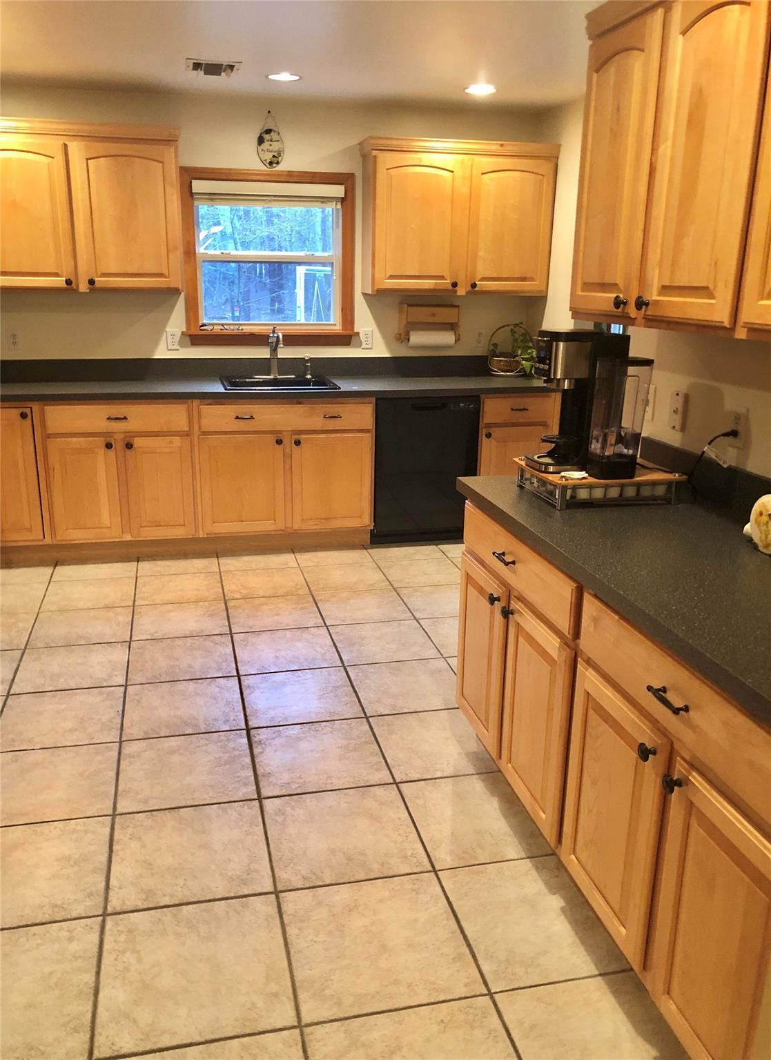 7 Palace Court, Manorville, New York image 19