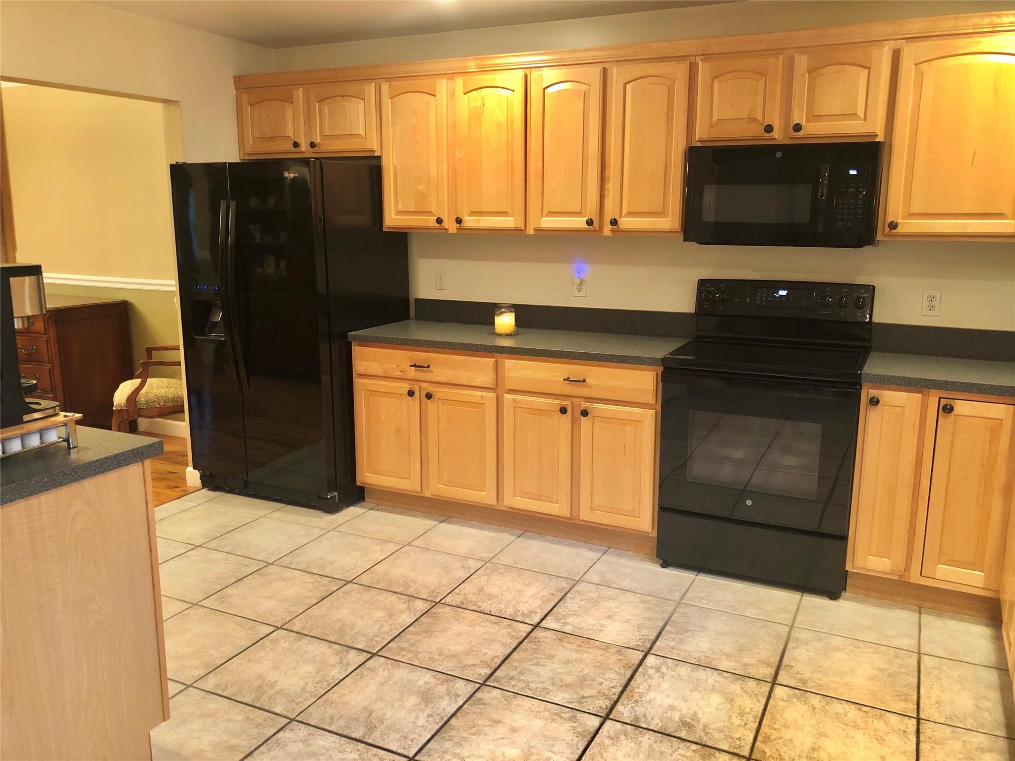 7 Palace Court, Manorville, New York image 16