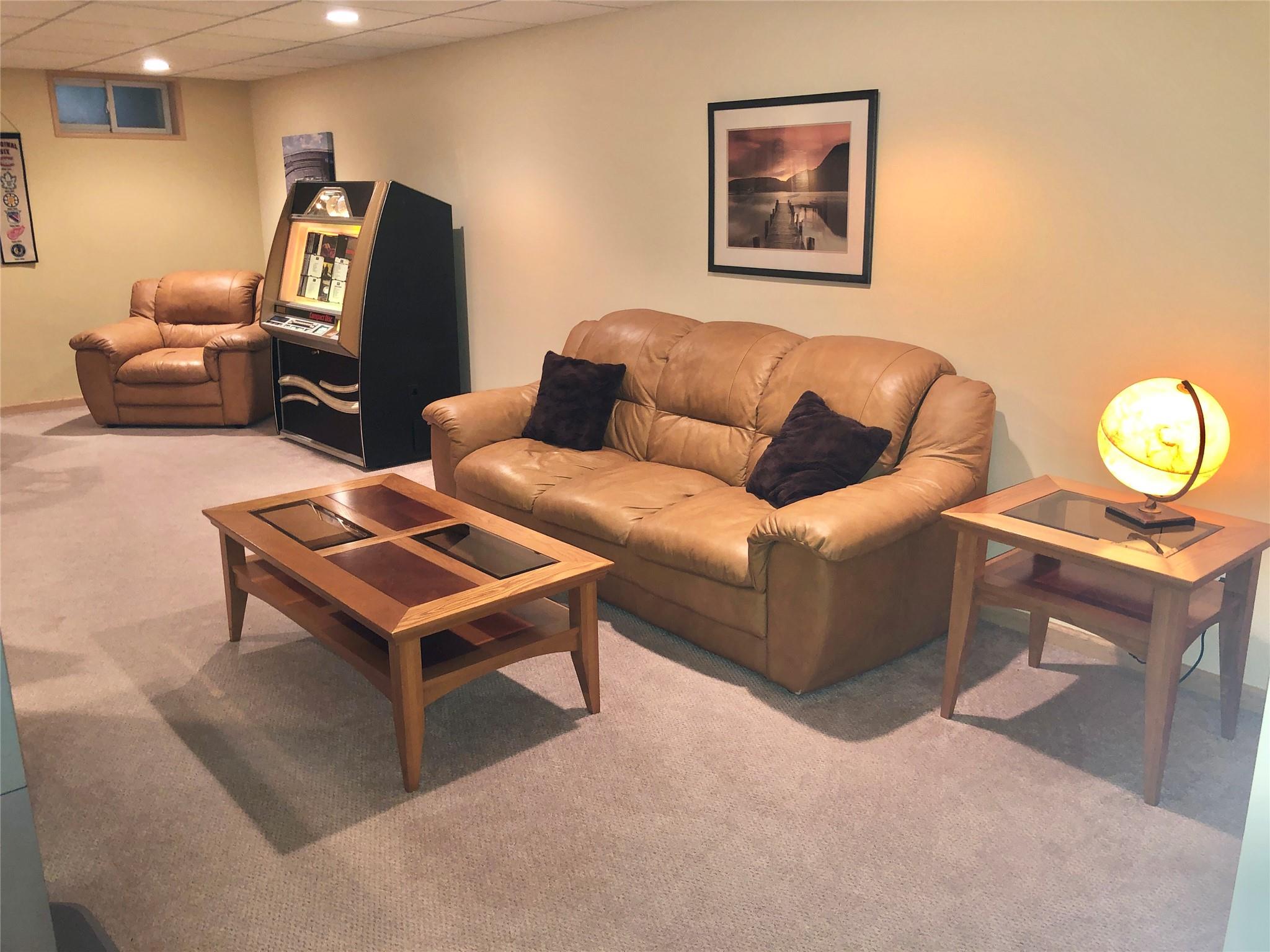 7 Palace Court, Manorville, New York image 46