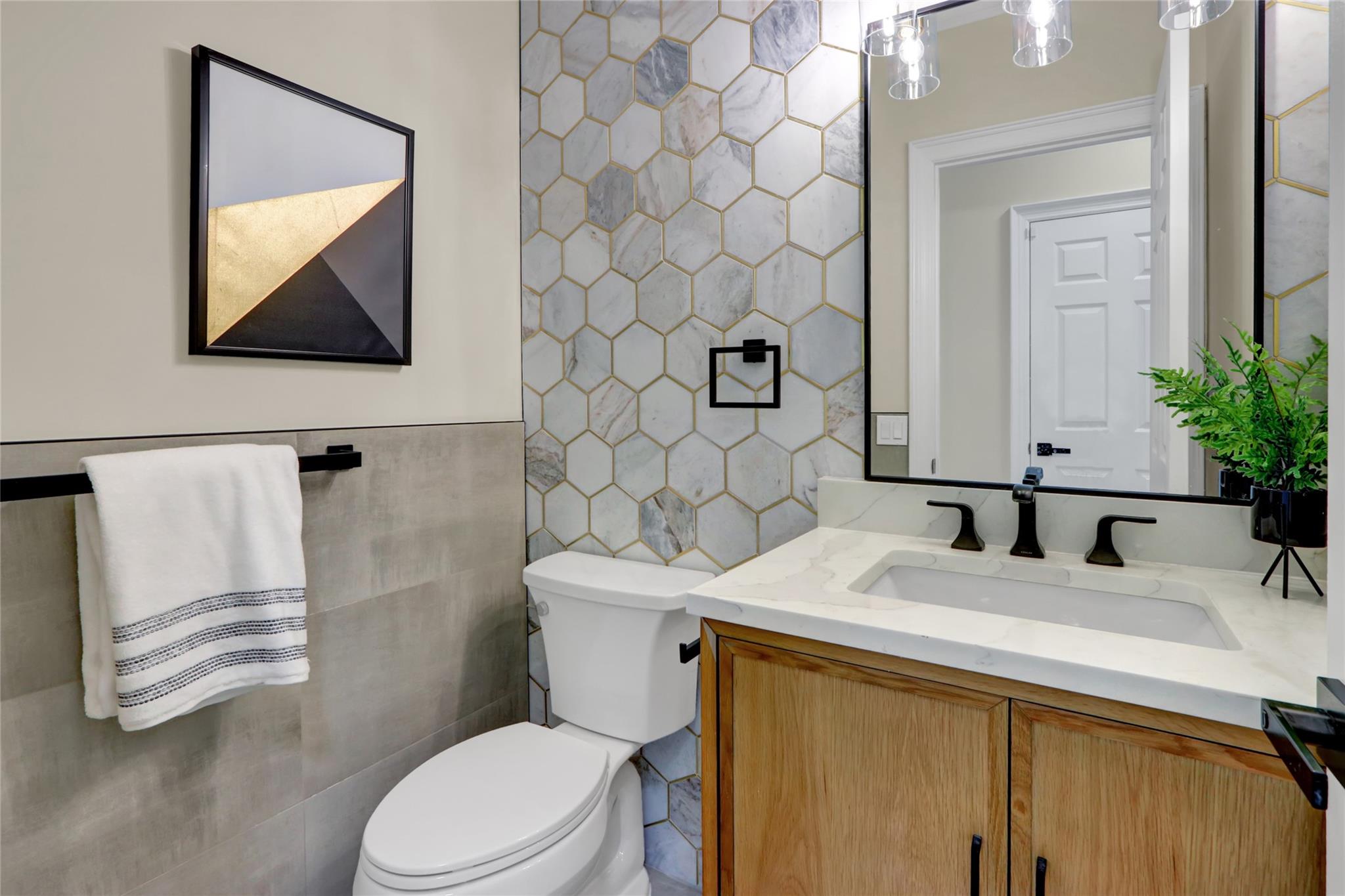 4 N Jersey Avenue, Miller Place, New York image 24