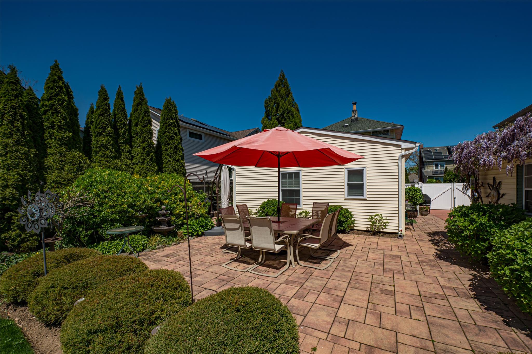 405 Linden Street, Bellmore, New York image 6