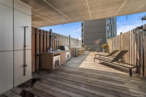 70 Washington Street 8B Brooklyn NY 11201