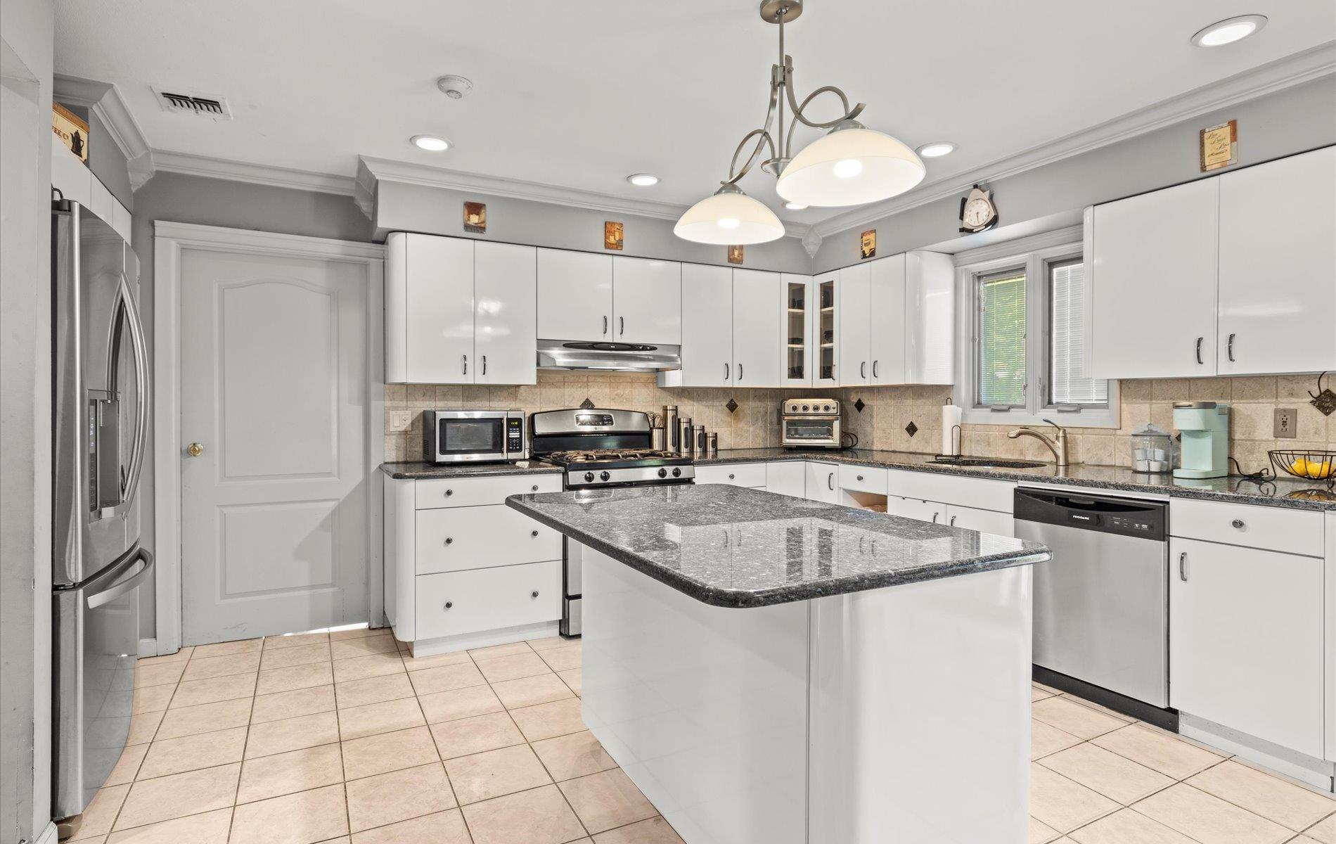65 Annandale Road, Commack, New York image 12