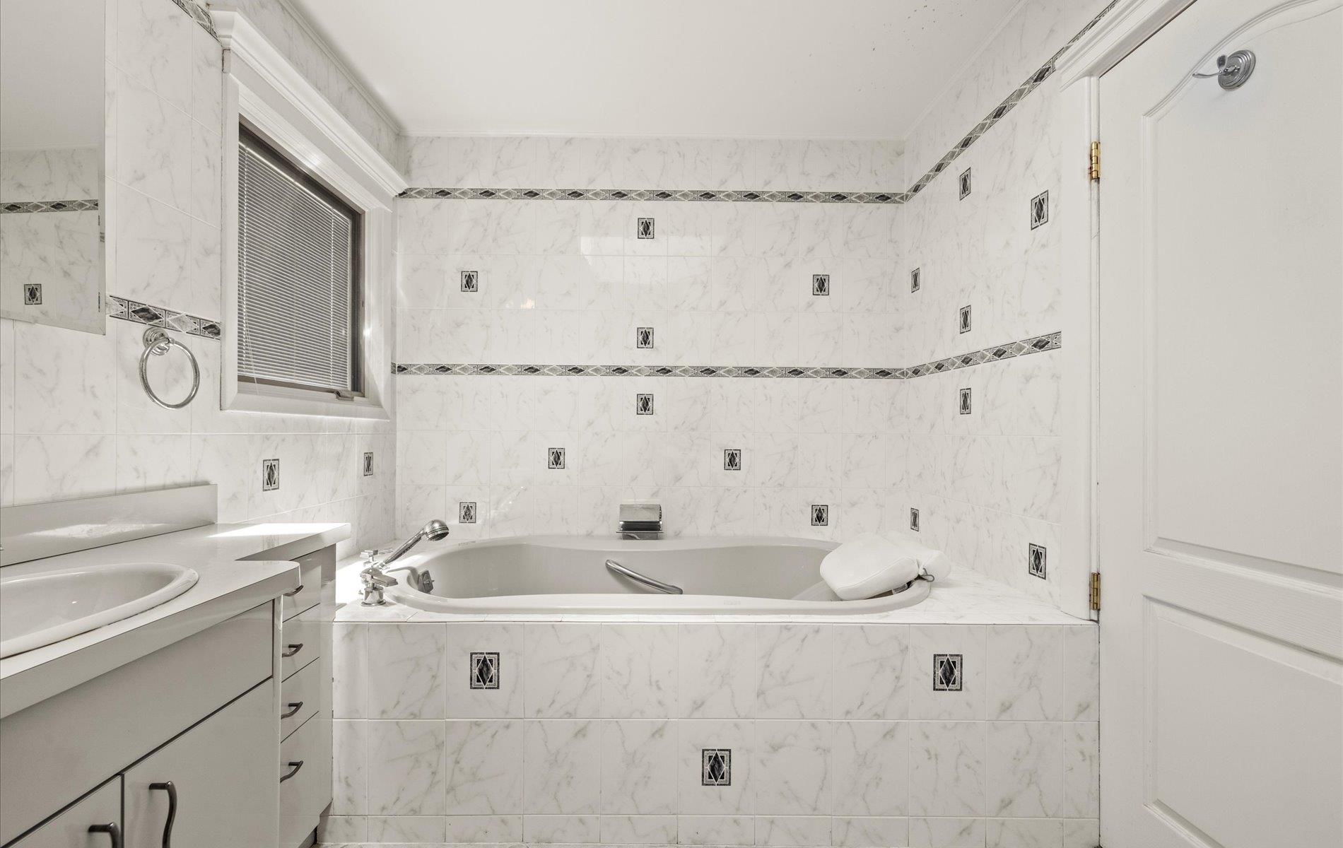 65 Annandale Road, Commack, New York image 20