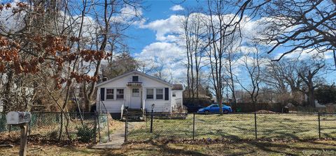 Homes For Sale - 85 Woodside Road<br/> Mastic Beach, NY 11951