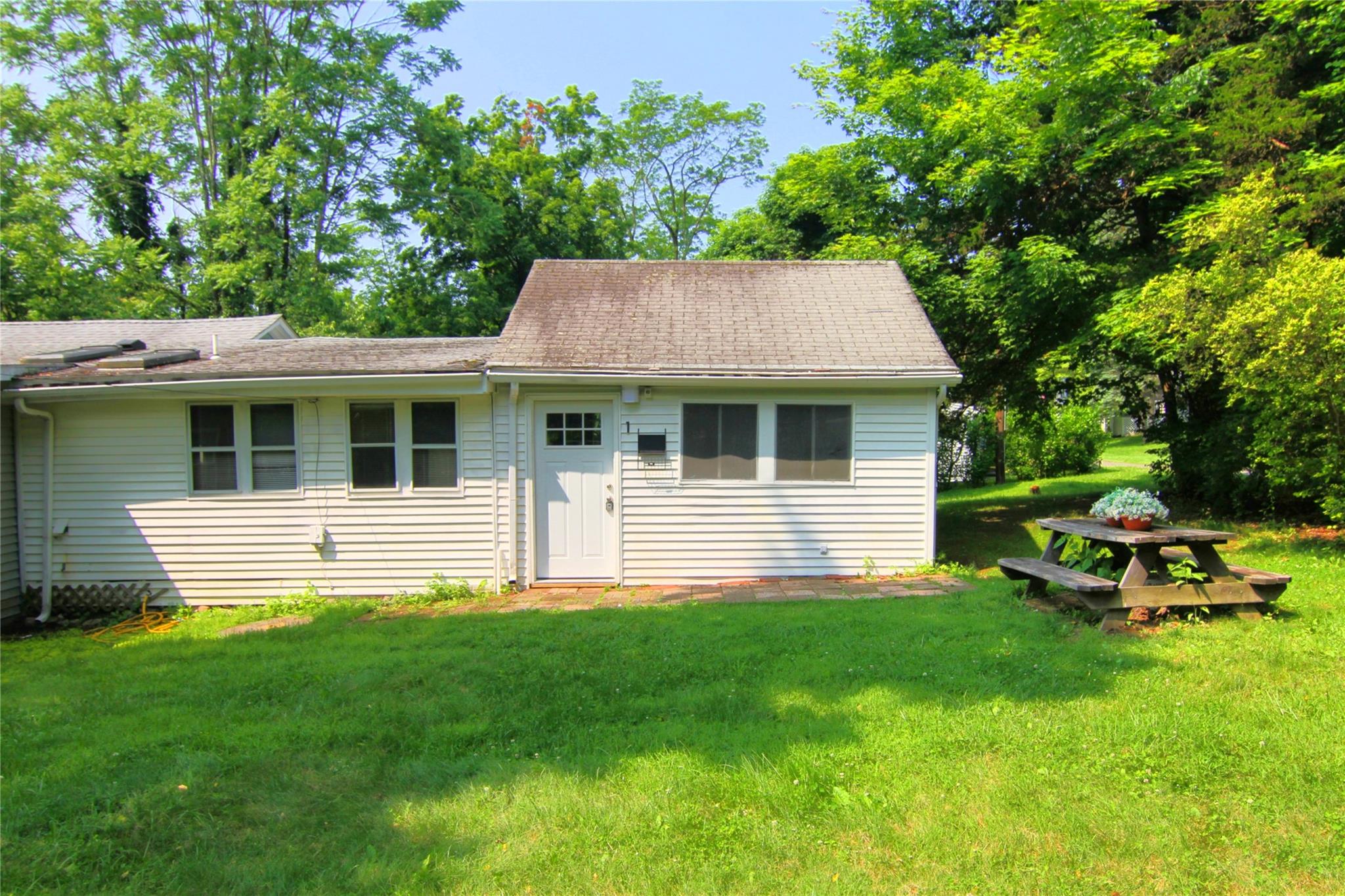 191 SYLVAN LAKE Road 1