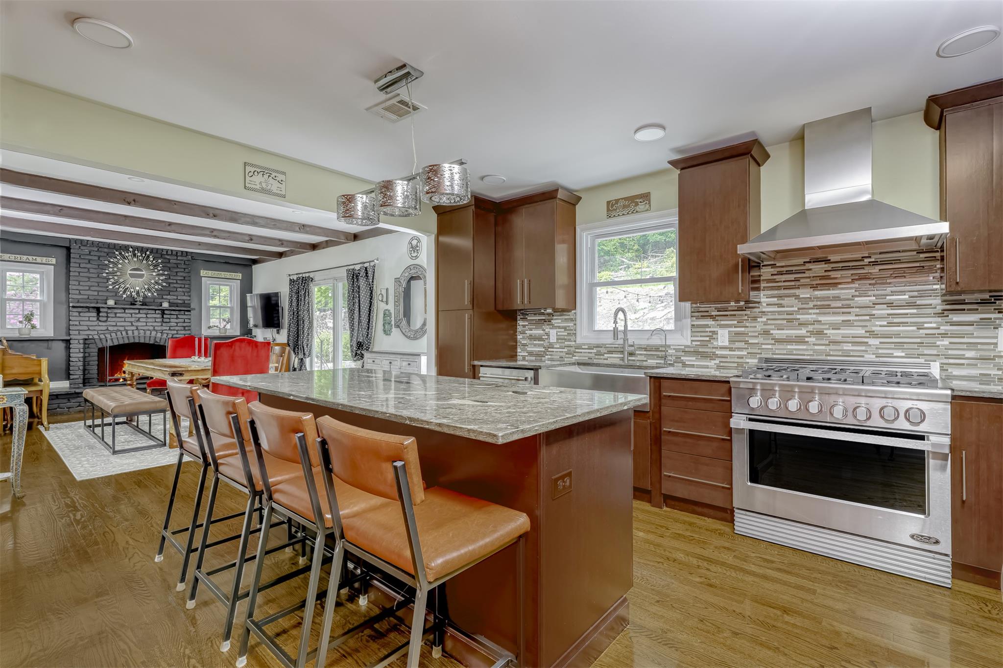 41 W Gate Road, Suffern, New York image 5
