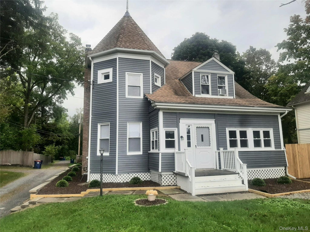 Photo of 46 Old Post Road, Staatsburg, NY 12580 (MLS # 1052548)