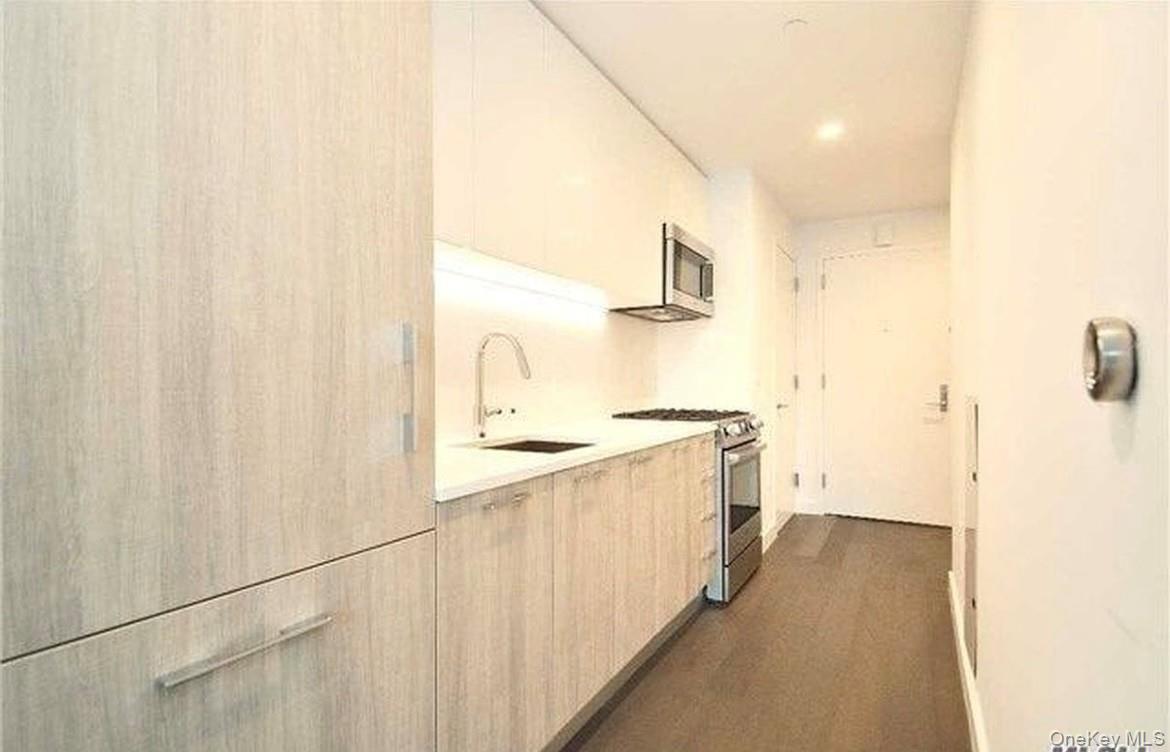 131-05 40th Road 10T