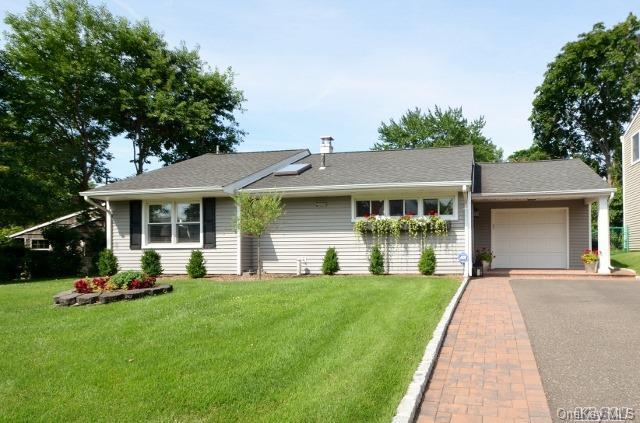 1 Mercadante Place, Glen Cove, New York image 1