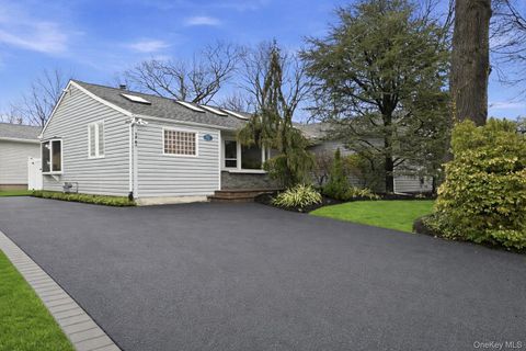 1261 Meadowbrook Road Merrick NY 11566