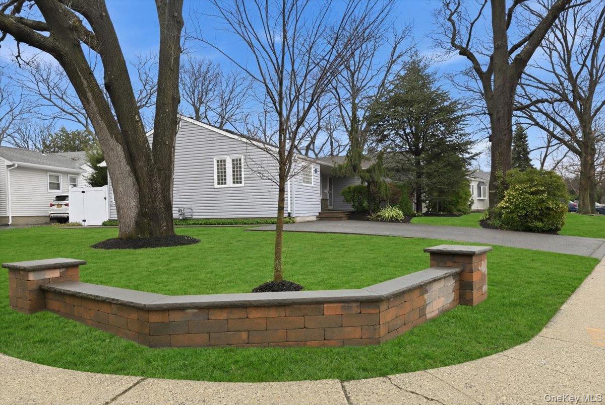 1261 Meadowbrook Road