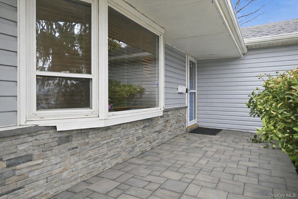 Photo of 1261 Meadowbrook Road, Merrick, NY 11566 (MLS # 976198)