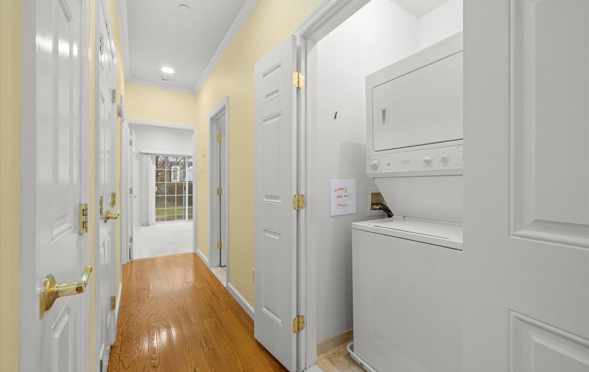 398 Spring Drive, East Meadow, New York image 10