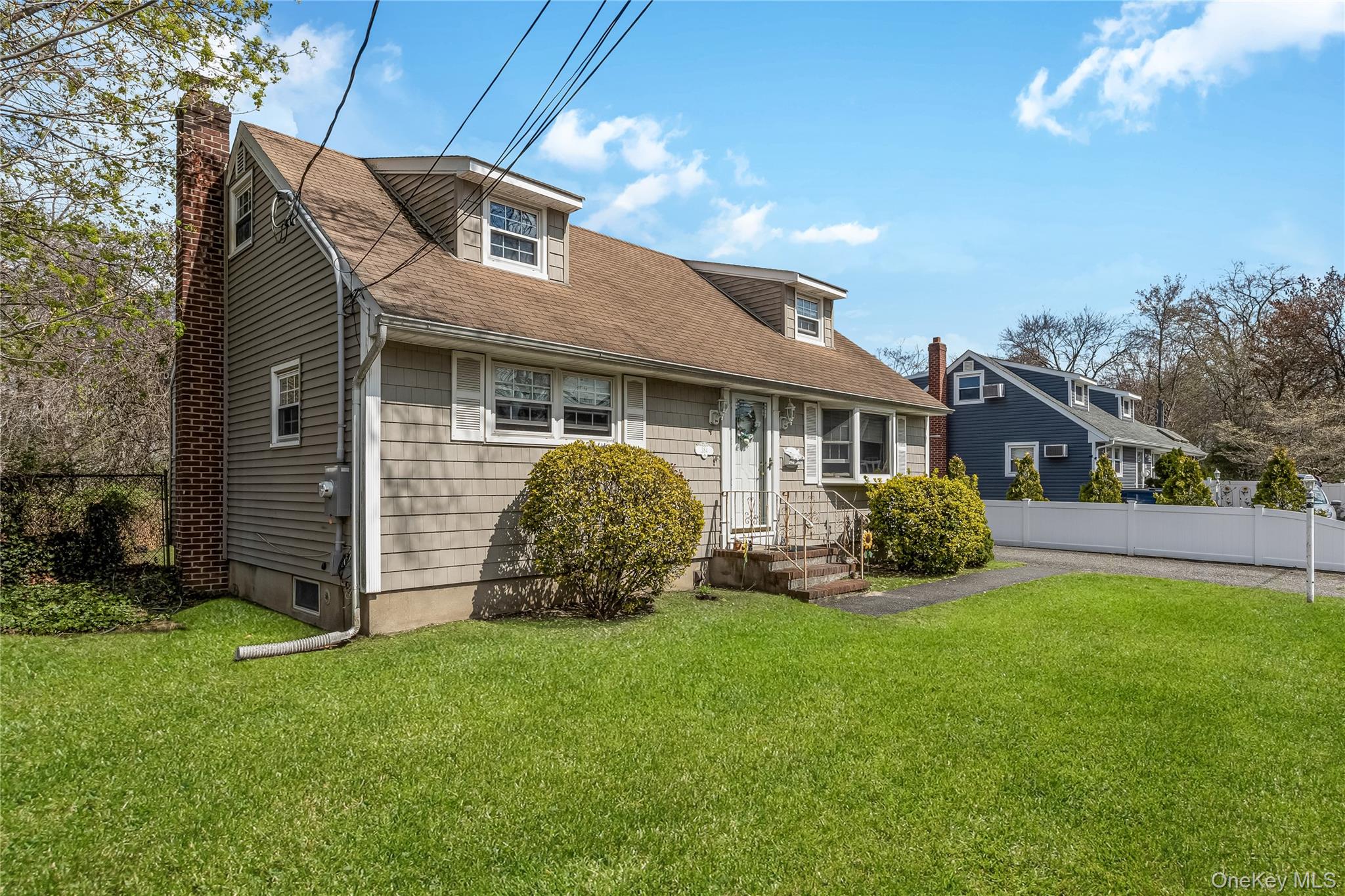 384 S 11th Street - Photo 2