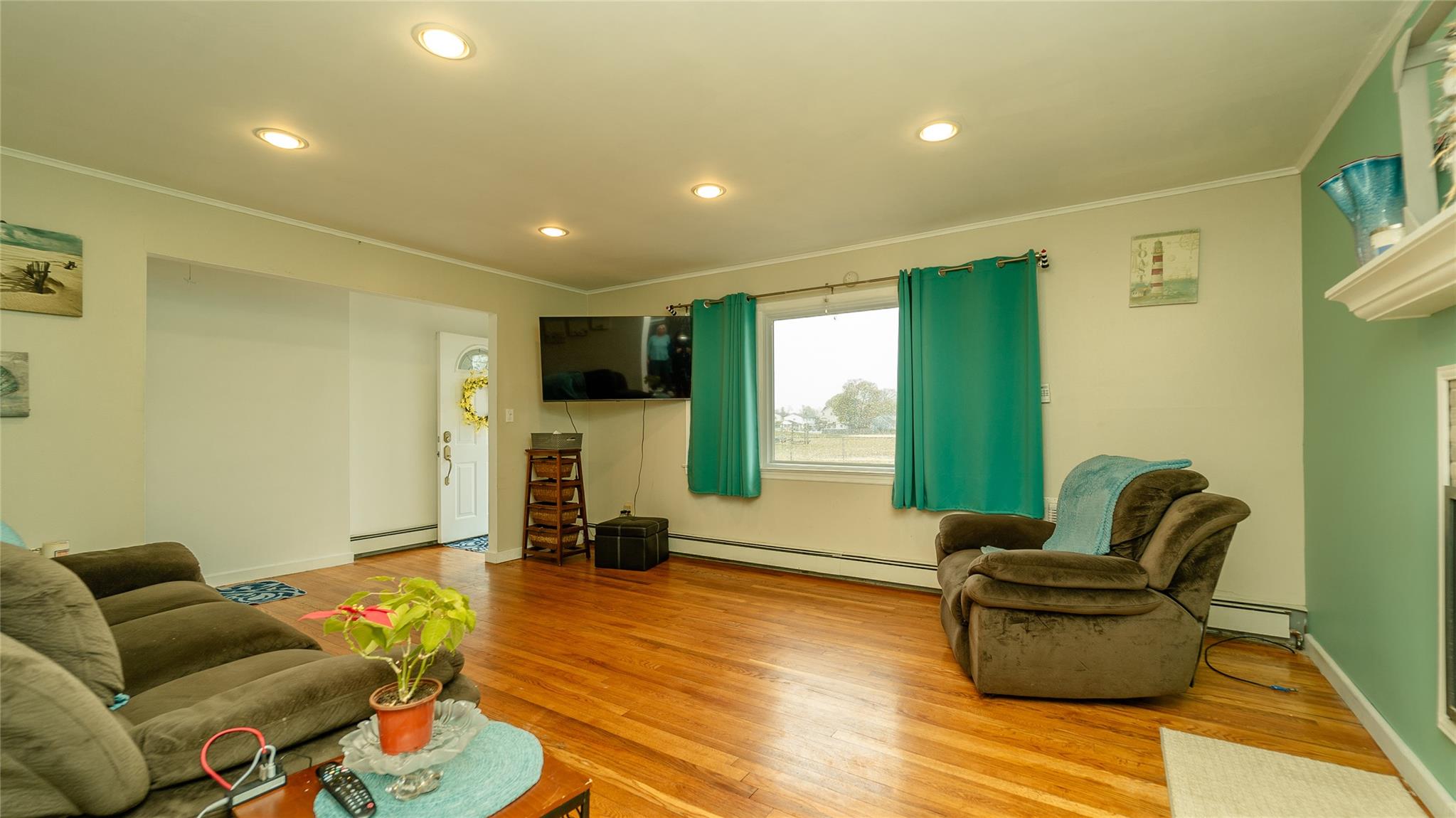 218 12th Avenue, West Babylon, New York image 4
