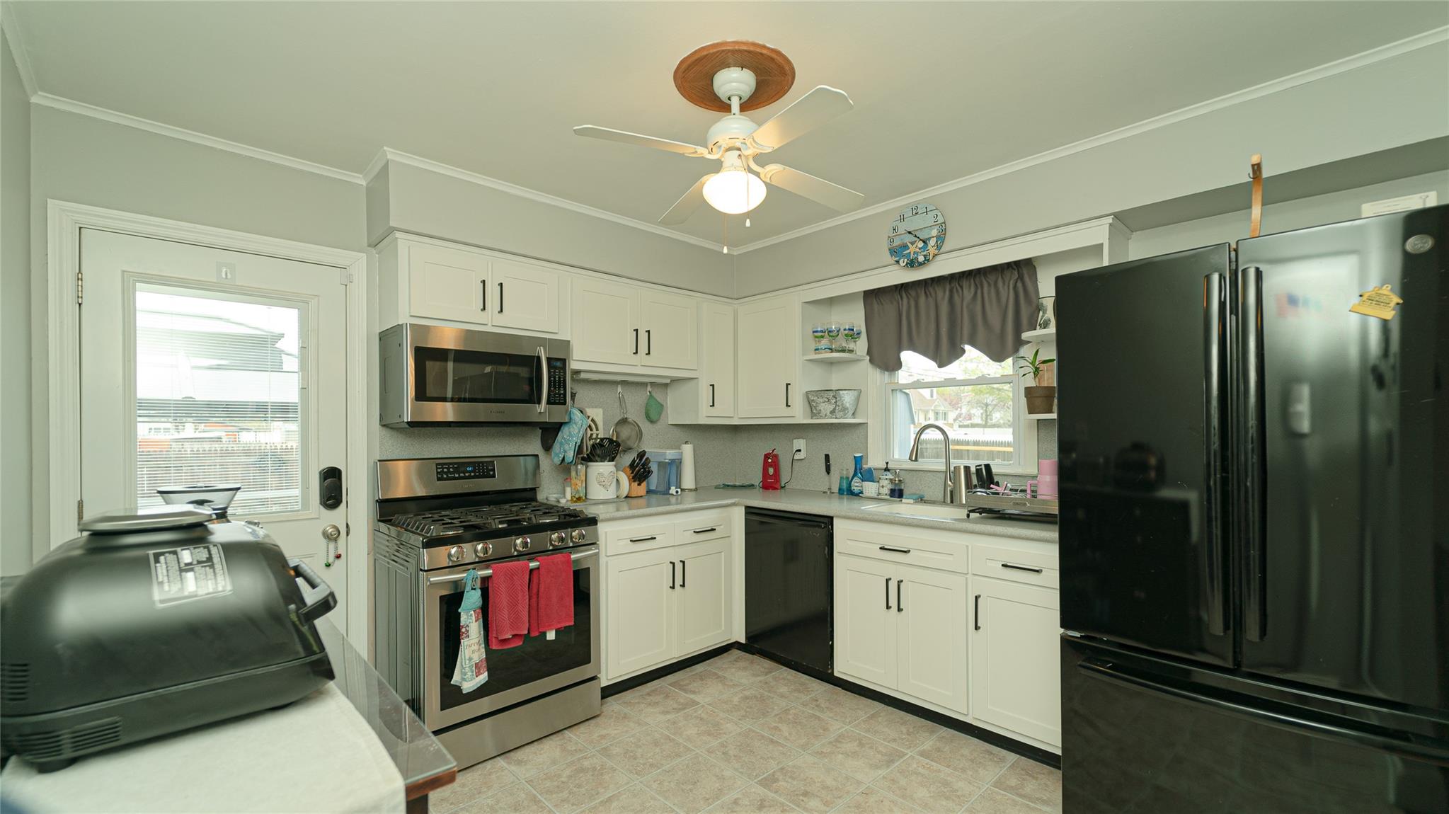 218 12th Avenue, West Babylon, New York image 7