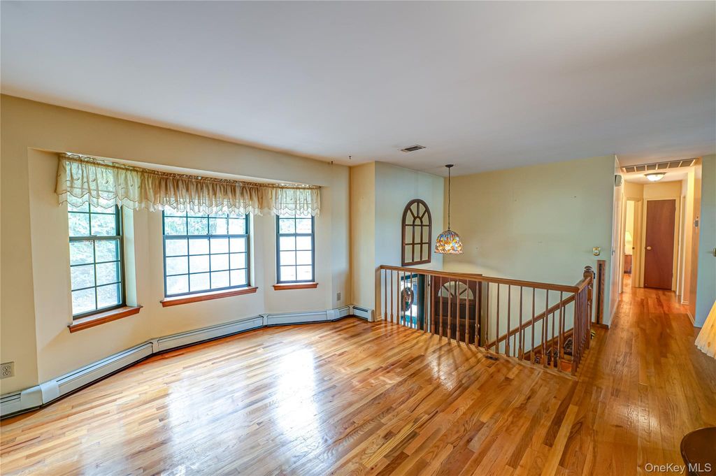 Photo of 25 Violet Road, Kings Park, NY 11754 (MLS # 922627)