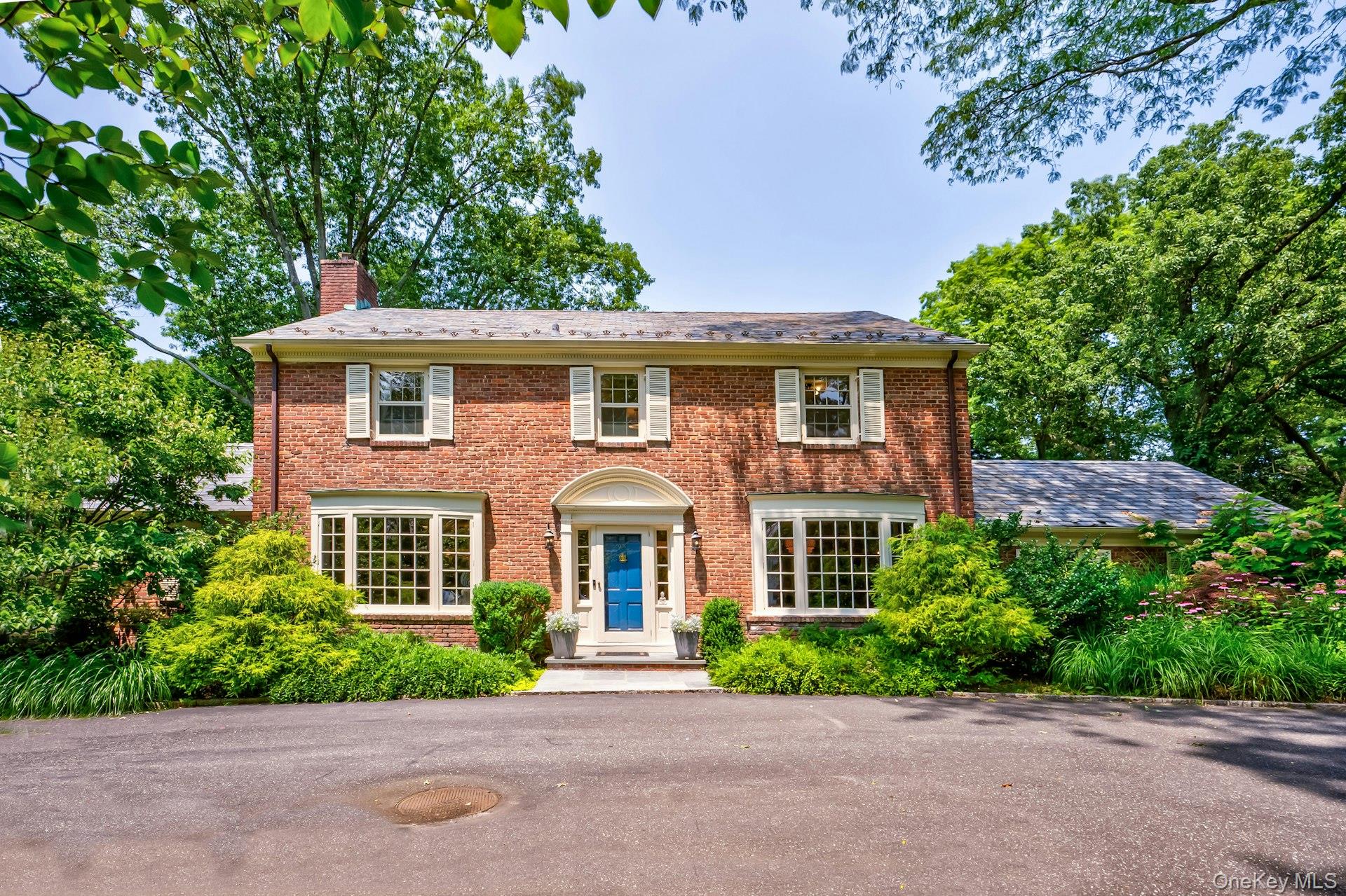 11 Middle Road