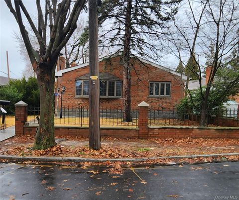 3237 Rawlins Avenue Bronx NY 10465