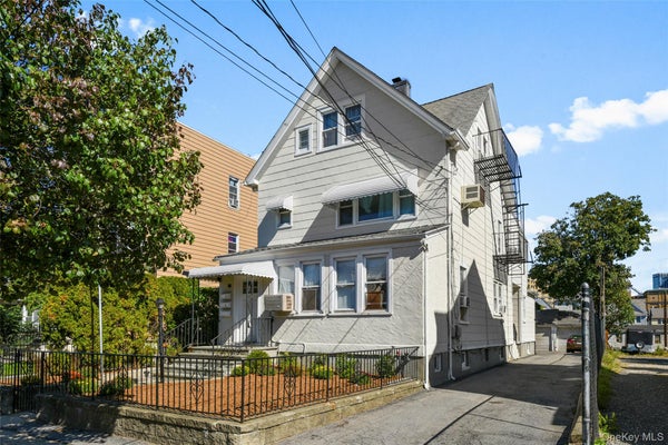 35 CHARLES ST, NEW ROCHELLE, NY 10801 - Image a19fed1e717c4fc7cec3db64b5fbef3c/2947215305