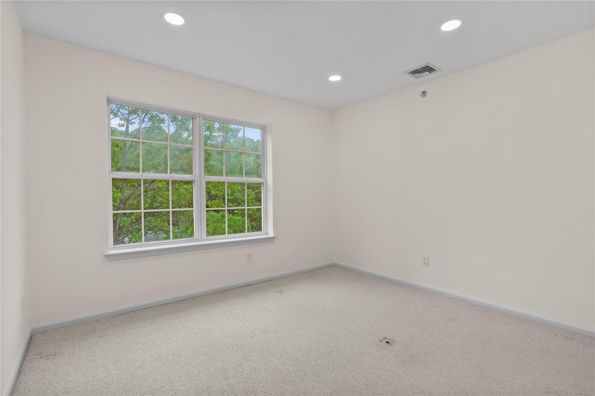 1006 Brentwood Drive, Tarrytown, New York image 15