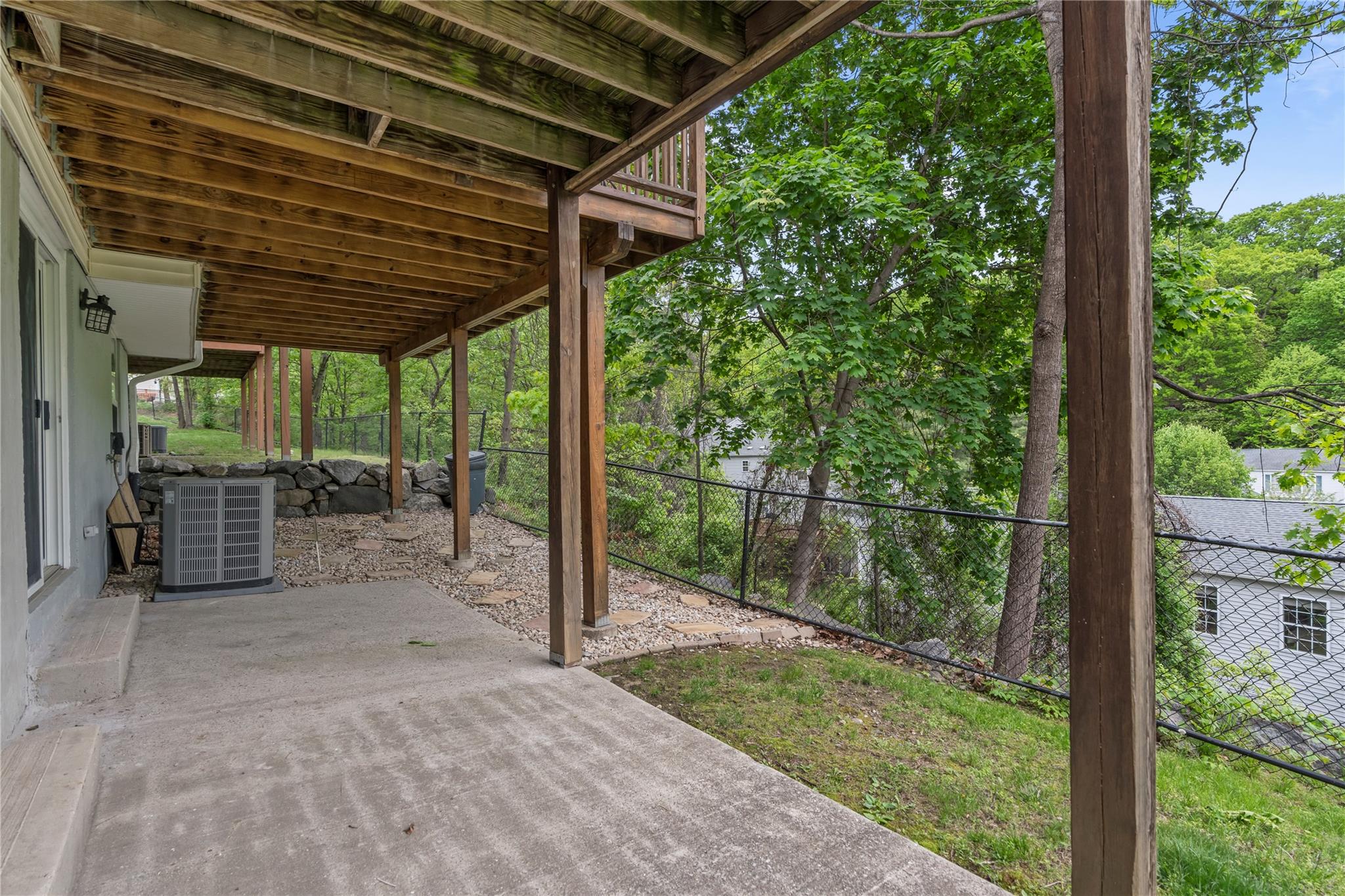 1006 Brentwood Drive, Tarrytown, New York image 29