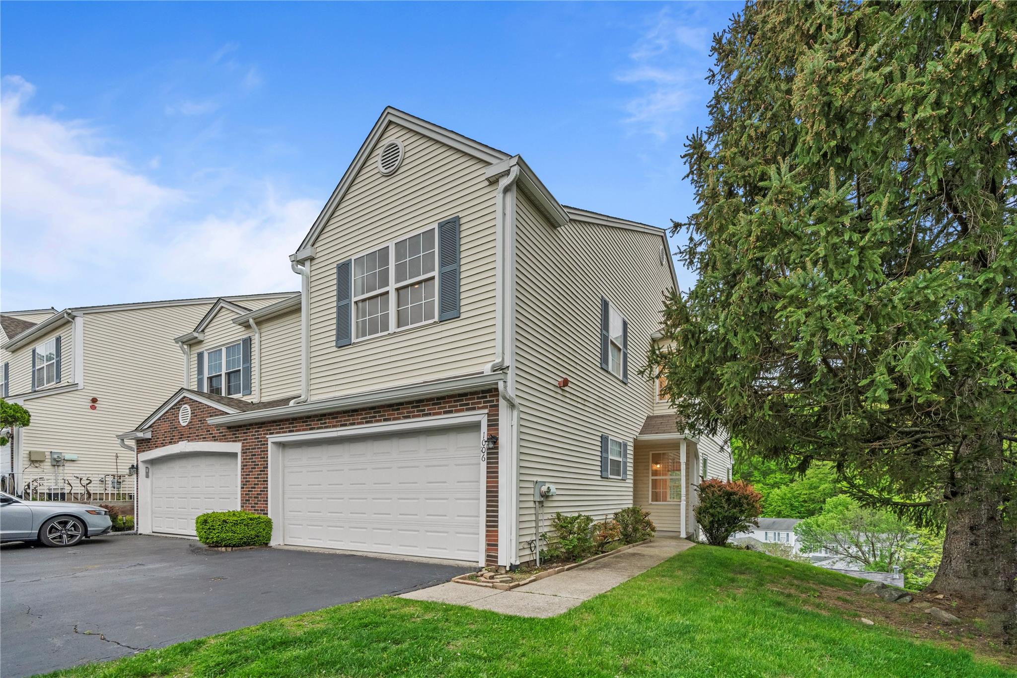 1006 Brentwood Drive, Tarrytown, New York image 39
