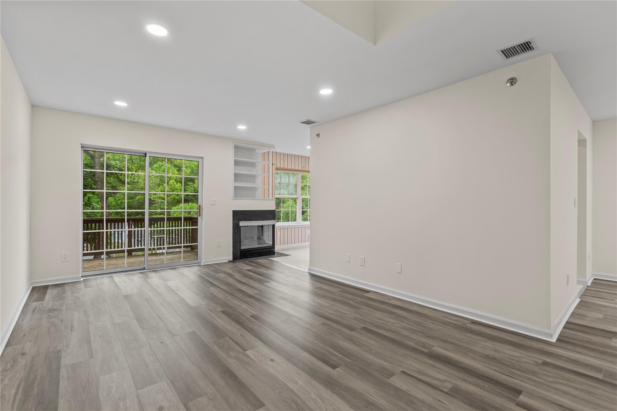 1006 Brentwood Drive